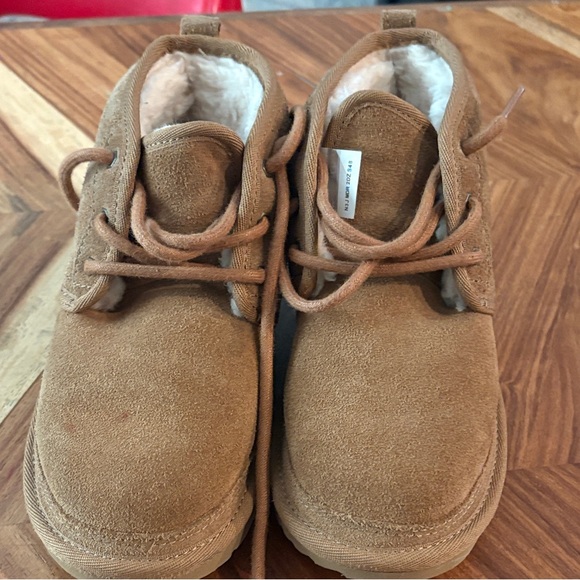 UGG Kids Tan Suede Shoes - Picture 1 of 3